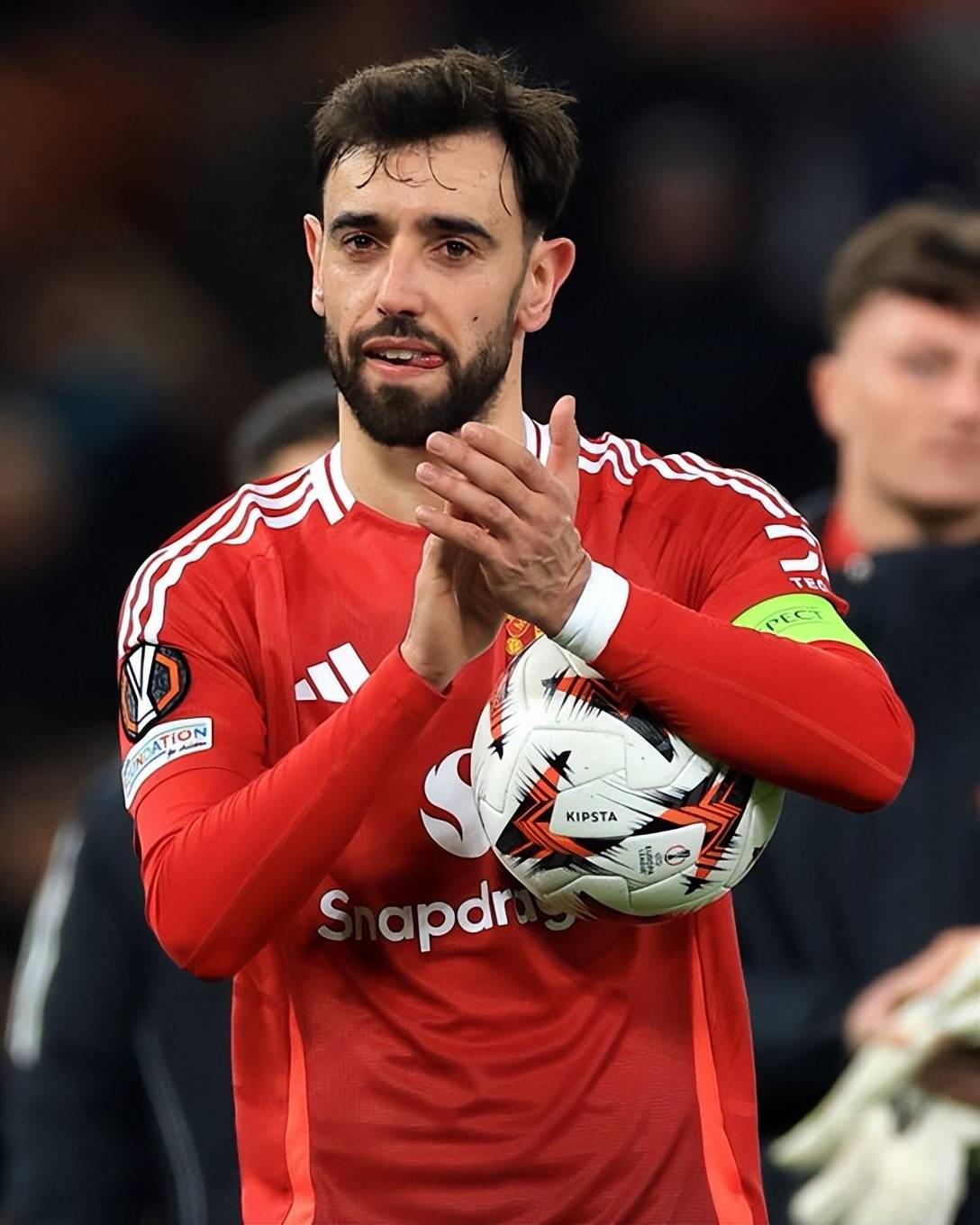 西甲赛程吃紧，曼联清晨调整名单，压力陡增，资深球员宣示担当的简单介绍